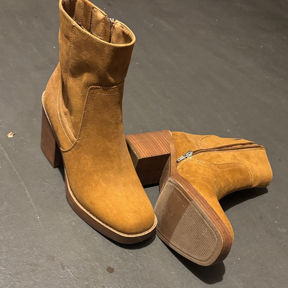 Suede Ankle Boots - Tan